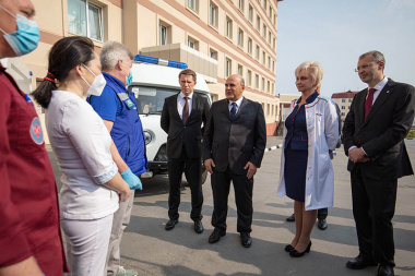 Михаил Мишустин высоко оценил состояние и оснащение Чукотской окружной больницы