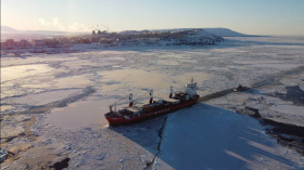 7,5 тысяч тонн социально значимых товаров завезли на Чукотку в навигацию этого года