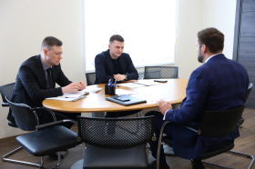 Павел Каргаполов встретился с проректором ДВФУ Михаилом Кривопалом