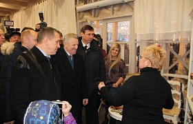 Павильон Чукотки в Москве посетил Юрий Трутнев