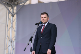 В День физкультурника на центральной площади Анадыря нормы ГТО сдали свыше 50 человек