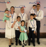 Многодетную семью Чукотки торжественно наградили в Москве
