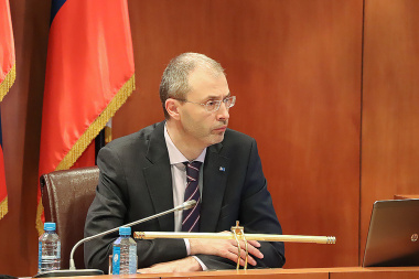 Губернатор Чукотки Роман Копин выступил с ежегодным докладом в окружной Думе