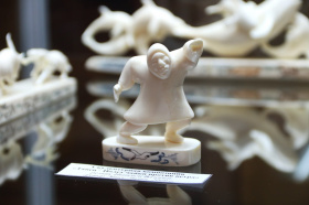 Уэленская косторезная мастерская: легенда Чукотки готовится к 95-летию