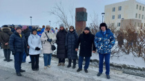 Возложению цветов к мемориалу «Чукотка — Фронту»