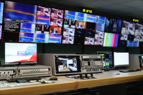 Губернатор Роман Копин побывал в обновленной студии ГТРК «Чукотка»