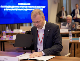 Глава Чукотки доложил полпреду ДФО об итогах работы Правительства округа в 2022 году и перспективах развития региона