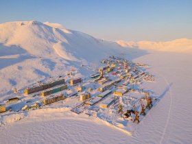 Владислав Кузнецов отправился в рабочую поездку в городской округ Провиденский