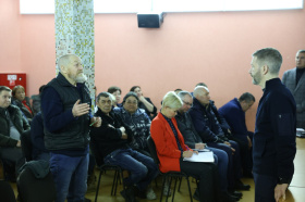 Владислав Кузнецов подвёл итоги рабочей поездки в село Хатырка