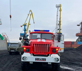 Автопарк противопожарной службы Чукотского АО пополнился двумя машинами